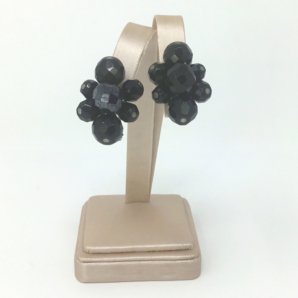 Hattie Carnegie Black Cluster Clip-on Earrings